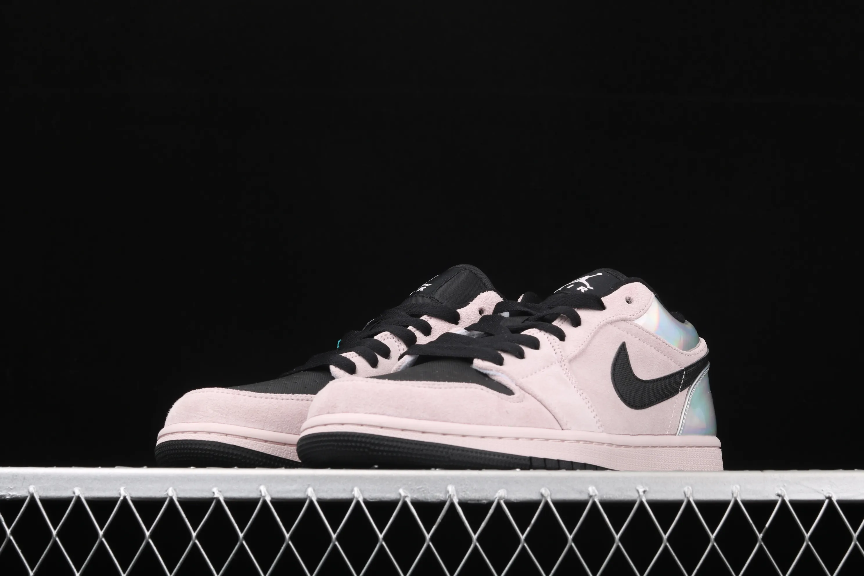 All categories Air Jordan Jordan series basketball shoes Air Jordan 1 Low New version Air Jordan 1 Low "Fossil" AJ1 Joe 1 laser pink low-top cultural and leisure sports sneakers CV3043-602
